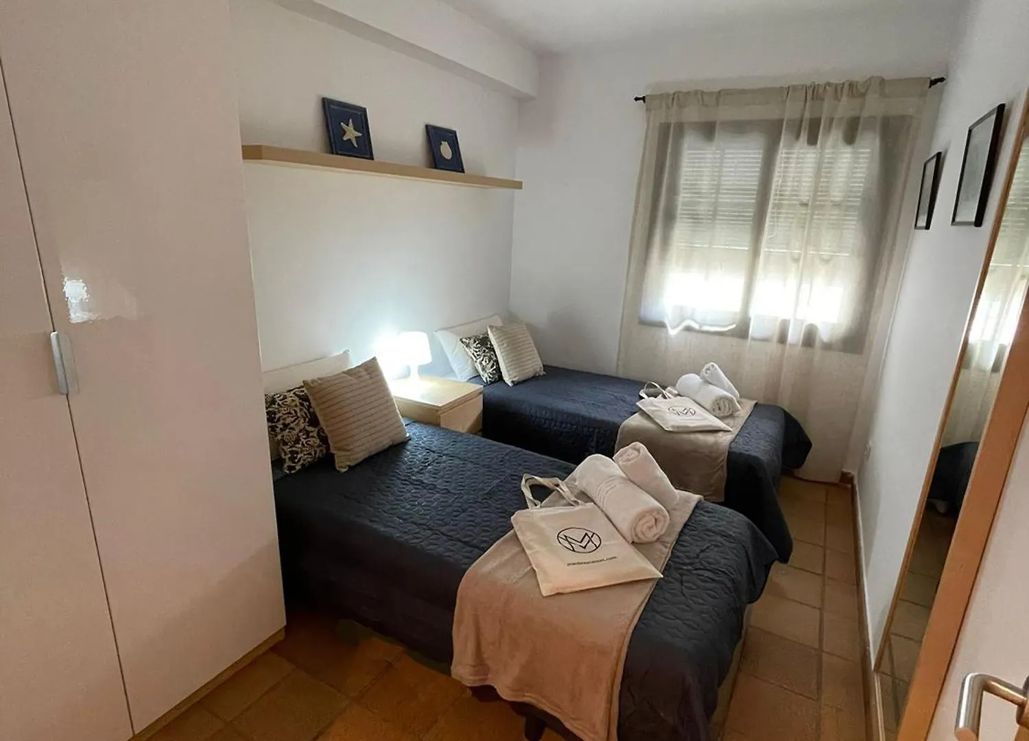 Apartament Anna L' Escala 0*,  Hiszpania